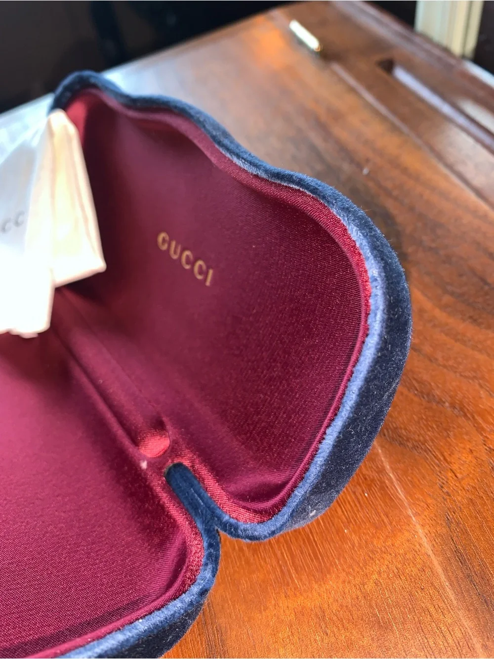 Gucci glasses case, velvet blue with cloth and dust bag